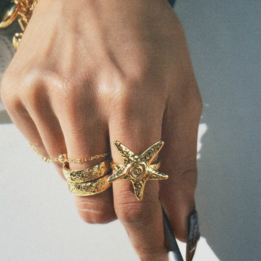 AURA STAR RING GOLD