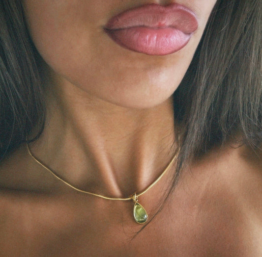 WATERDROP GREEN NECKLACE GOLD