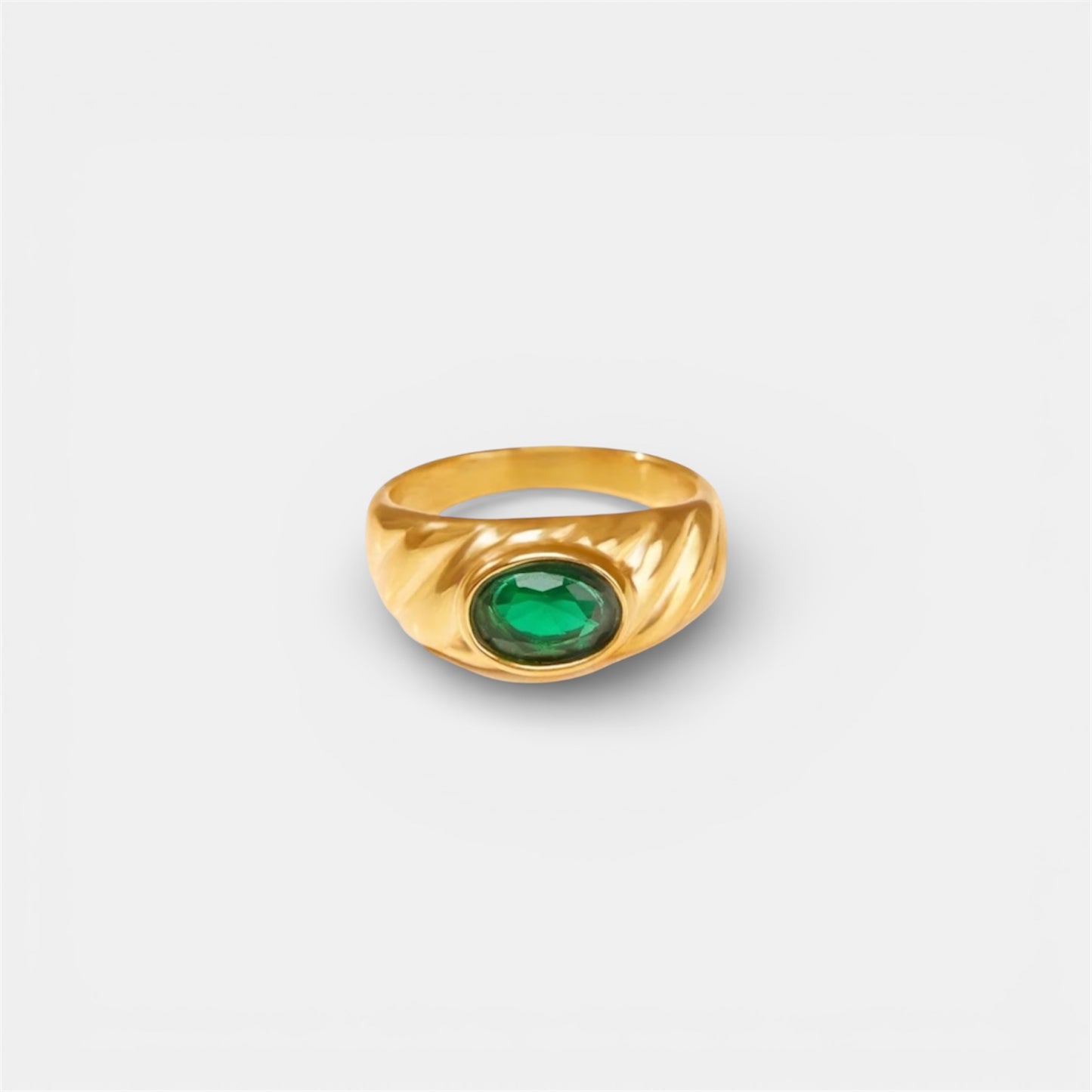 EMERALD FLAME RING GOLD
