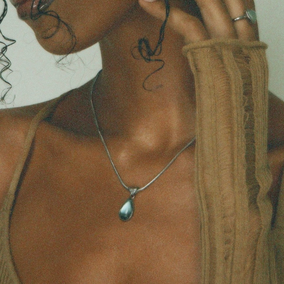 WATERDROP BLUE NECKLACE SILVER