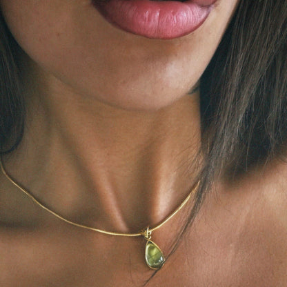 WATERDROP GREEN NECKLACE GOLD